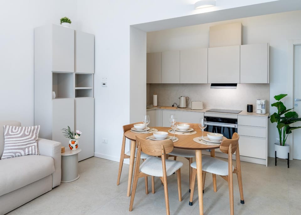 Dining area, Lunch, Lunch, kitchen, kitchen
