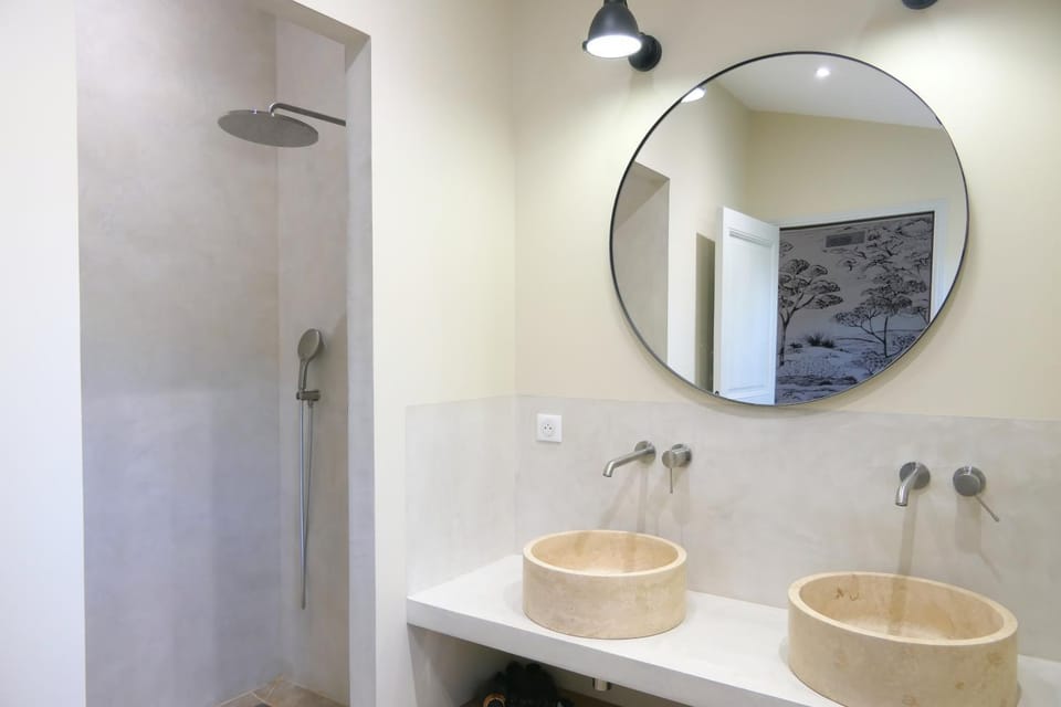 Shower, Toilet, Bathroom, Bedroom