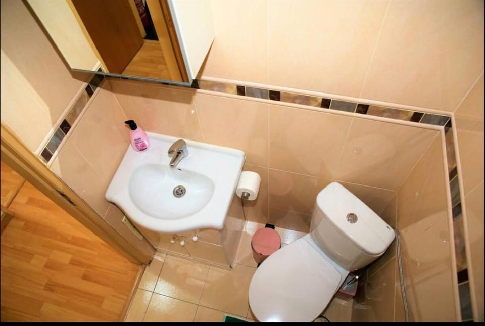Quarto com ar acondicionado Vacation rental in Lisbon