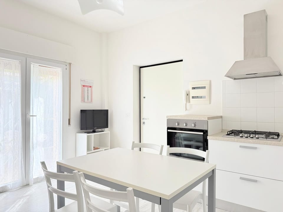 S027 - Sirolo, nuovo trilocale in centro con aria condizionata Apartment in Sirolo