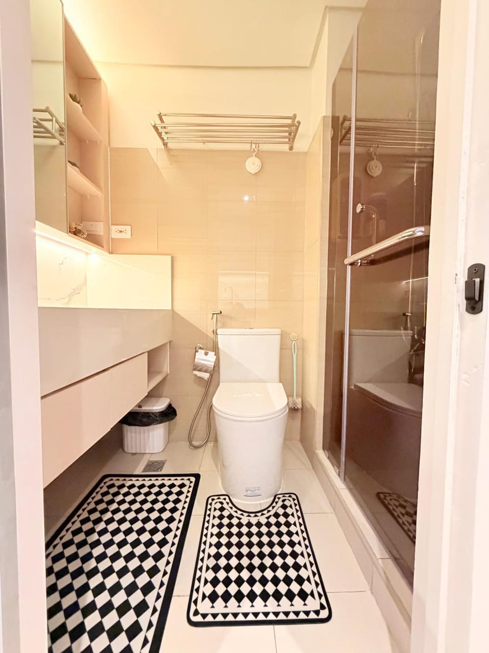 Bayshore Getaway Condotel By Clowie Apartment hotel in Pasay
