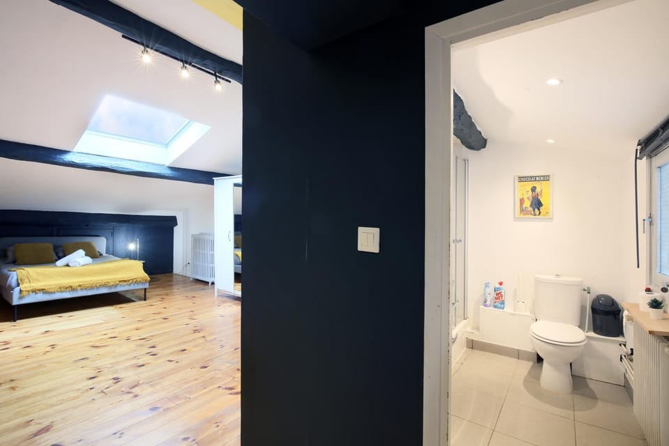 Bathroom, Bedroom