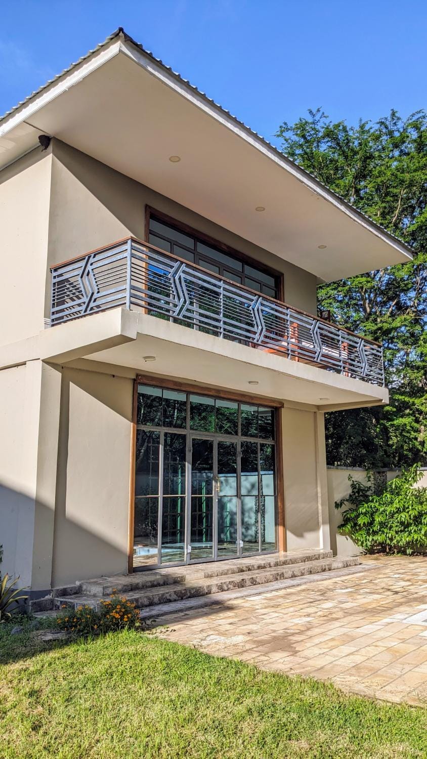 Property building, Balcony/Terrace