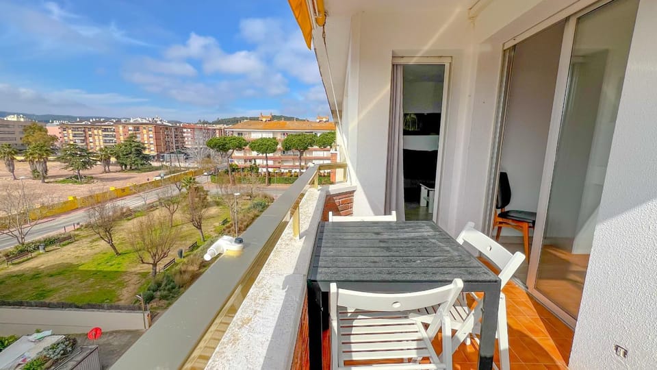 View (from property/room), Balcony/Terrace, Mountain view