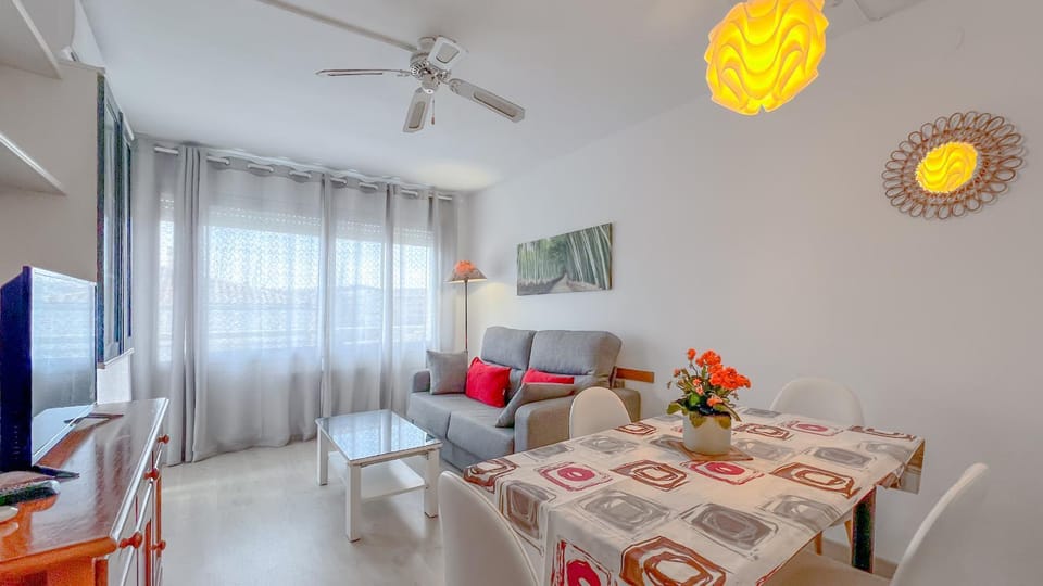 TV and multimedia, Living room, Dining area