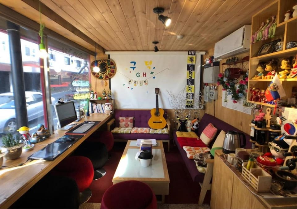 Property building, Seating area