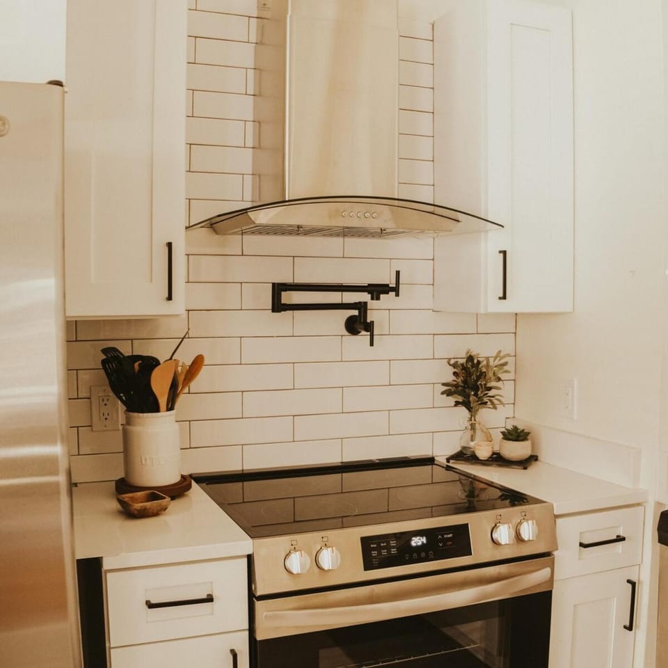 oven, kitchen