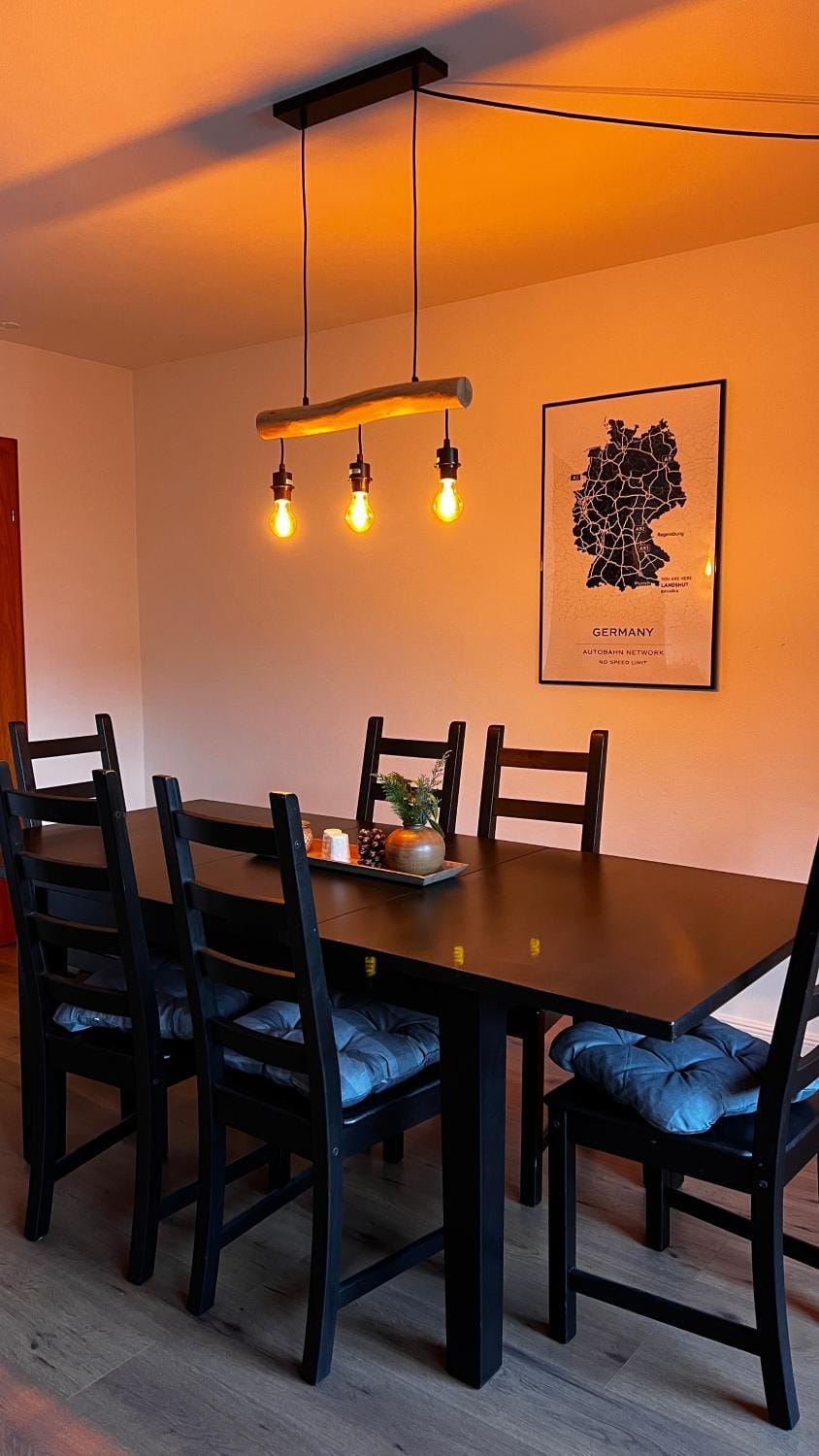 NoSpeedLimit-Design Apartment-100qm-bis zu 8 Personen-Parkpatz Apartment in Landshut