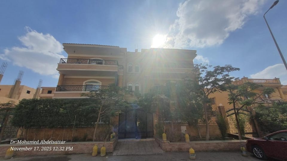 20 min CAIRO-Airport Newcairo Roof Studio LuxVilla Apartment in New Cairo City