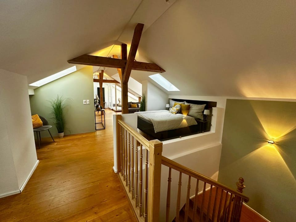 Seating area, Bedroom