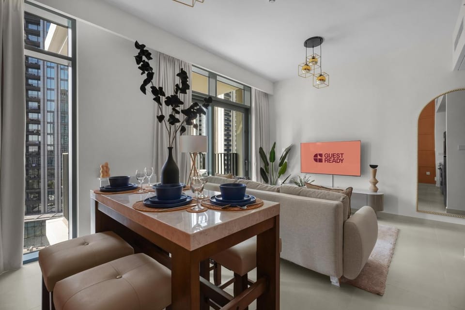 GuestReady - Luxury Oasis with Infinity Pool Apartment in Dubai