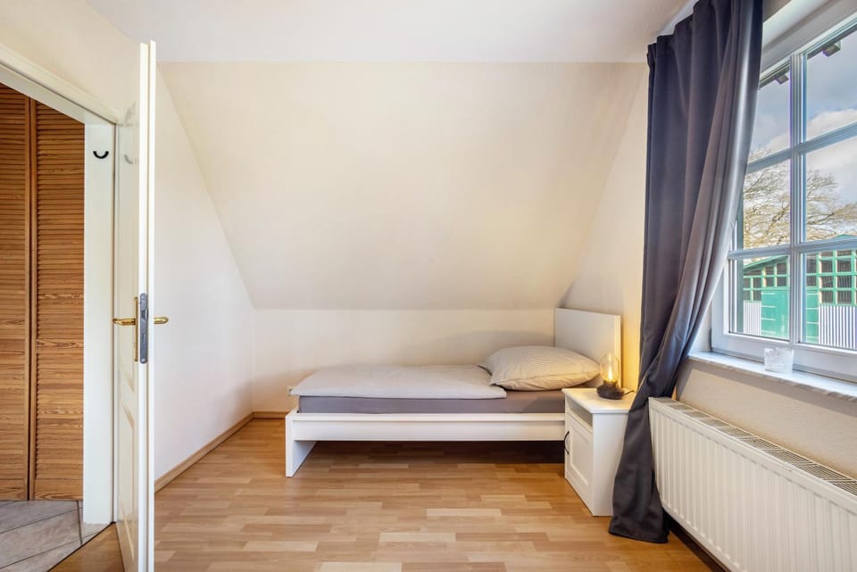 Property building, Living room, Bedroom