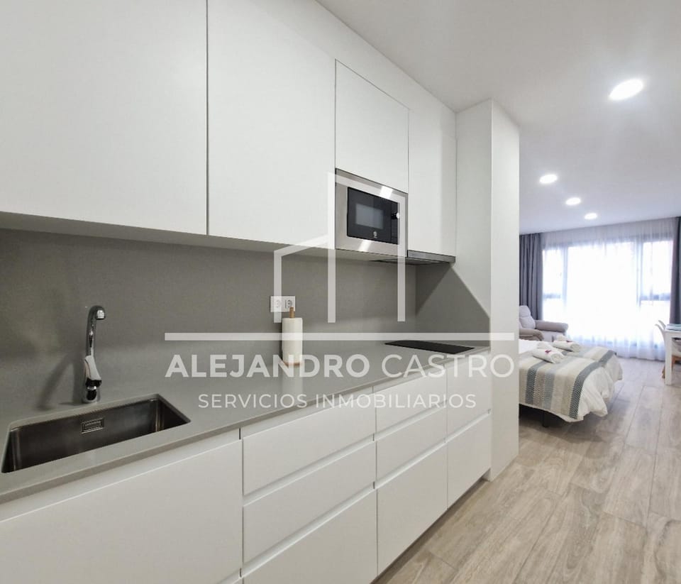 Elegance Canteras Suite Apartment in Las Palmas de Gran Canaria