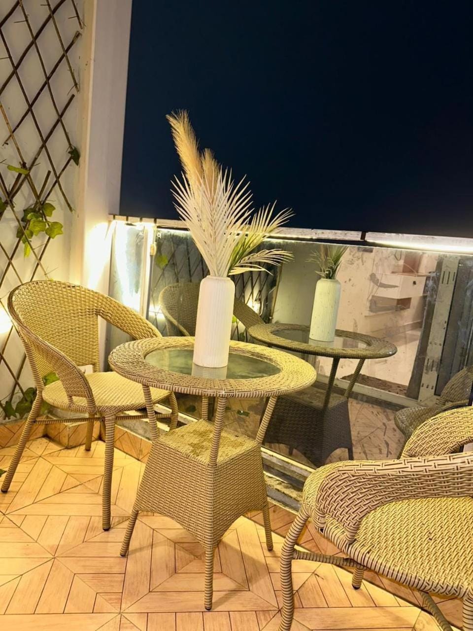 Stay studio Apartment in Noida