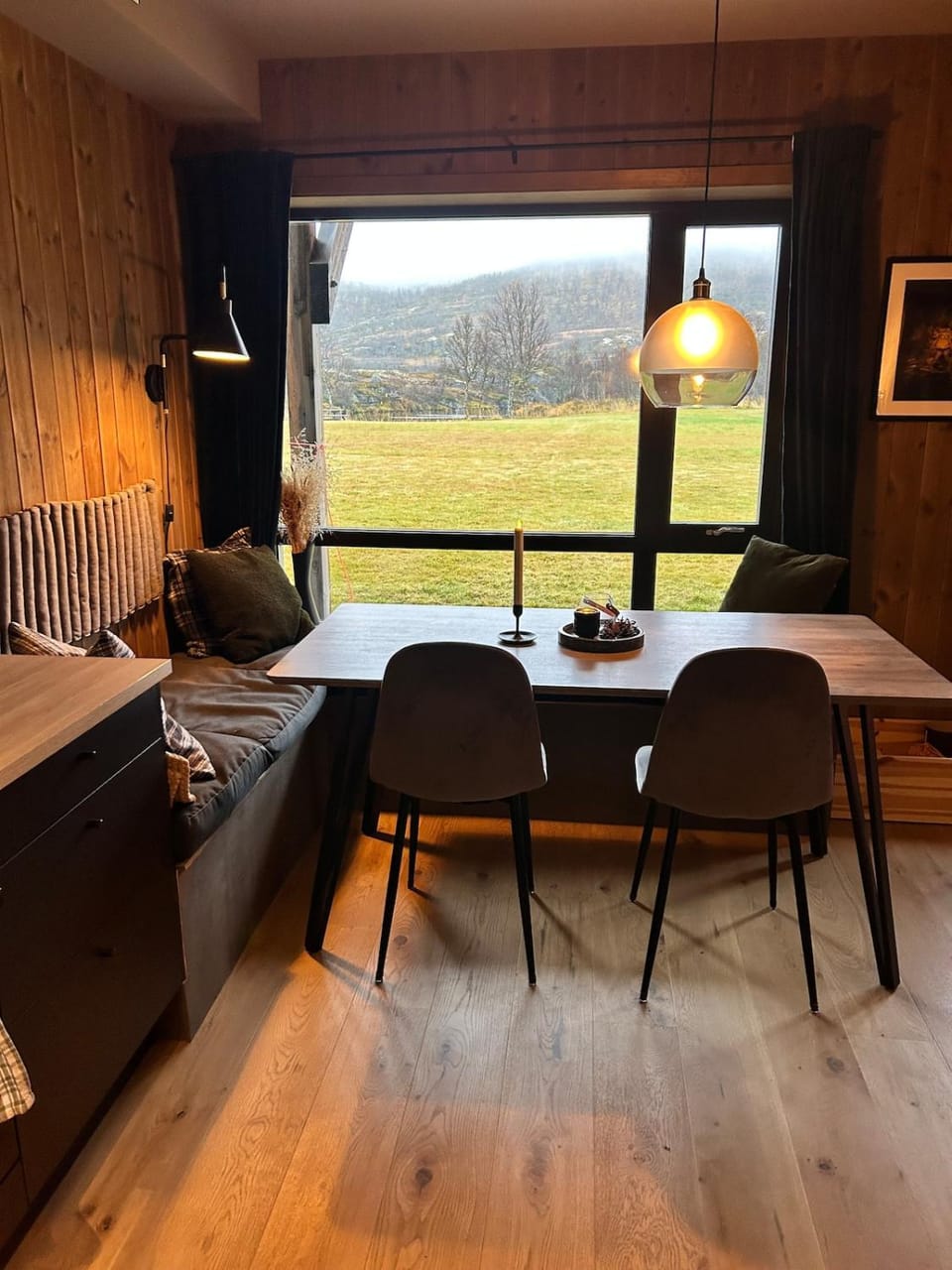Exclusive apartment in a great hiking and skiing area Apartment in Vestland