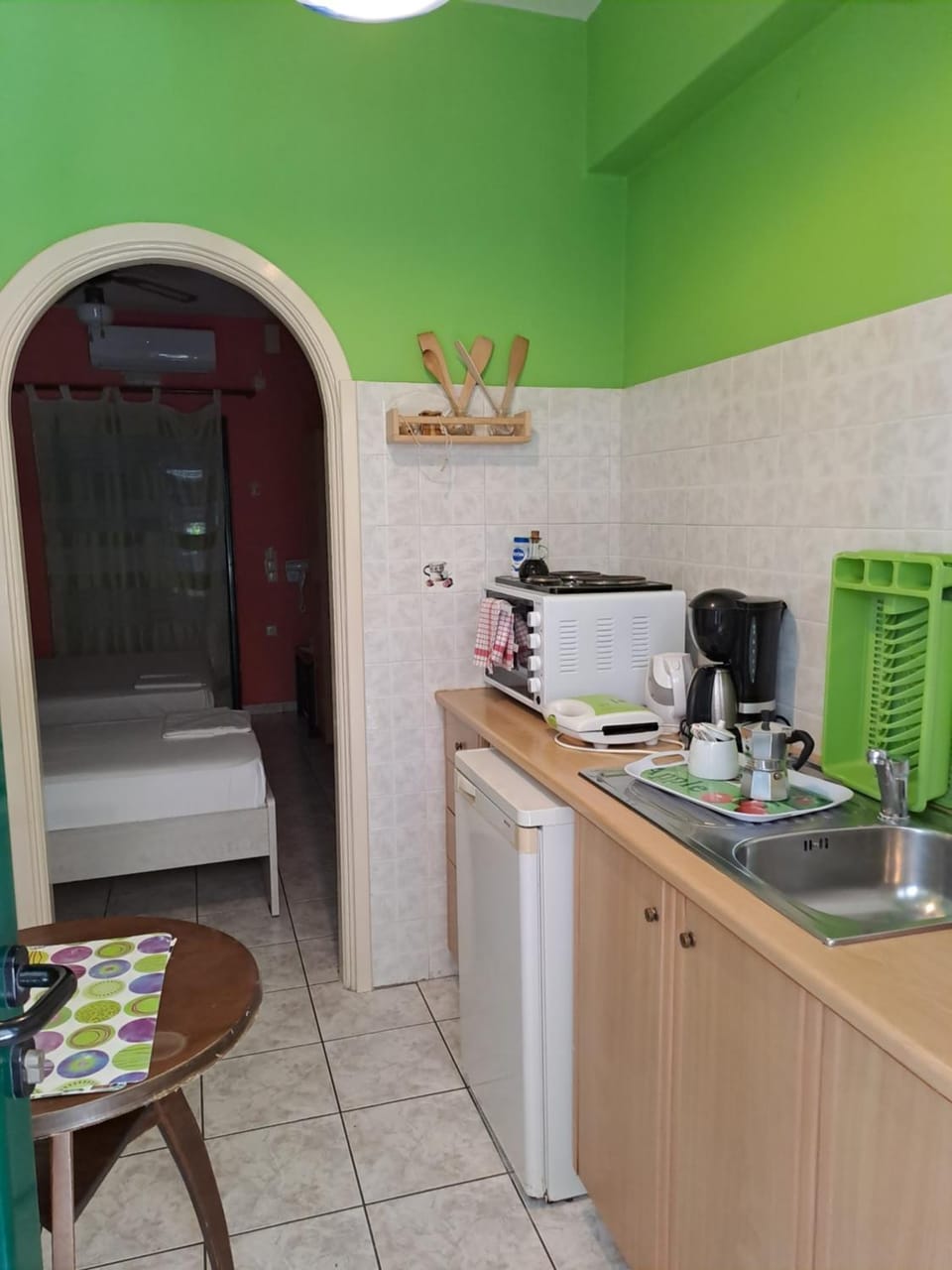 Ground floor economy studio in karmiris studios Apartment hotel in Zakynthos, Greece