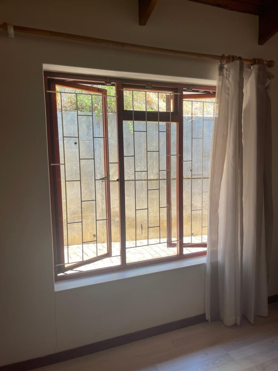 Bo-Kaap Queen Room with High Ceilings & Light Floors Bed and Breakfast in Cape Town