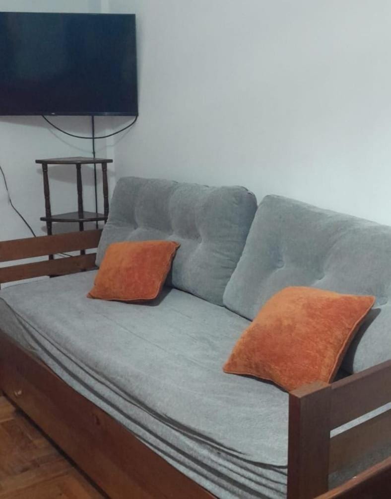 Cómodo dpto Centro Mdq con dependencia Apartment in Mar del Plata