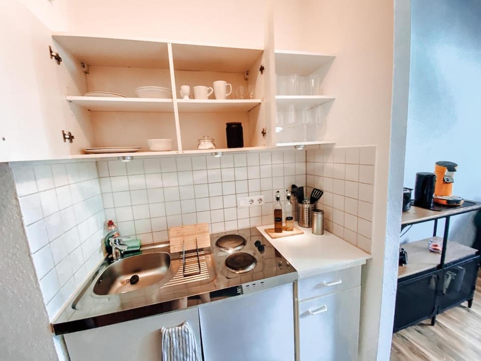 Kitchen or kitchenette, stove, stove, kitchen, kitchen