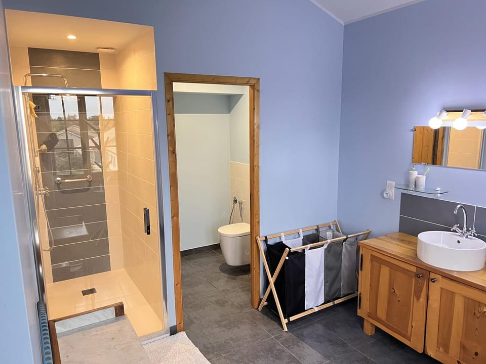 Gite Les Sarcelles - Villeréal 12 personnes House in Nouvelle-Aquitaine