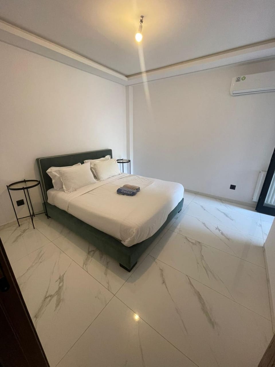 Appartement moderne dans un quartier très animé Apartment in Tunis Governorate, Tunisia