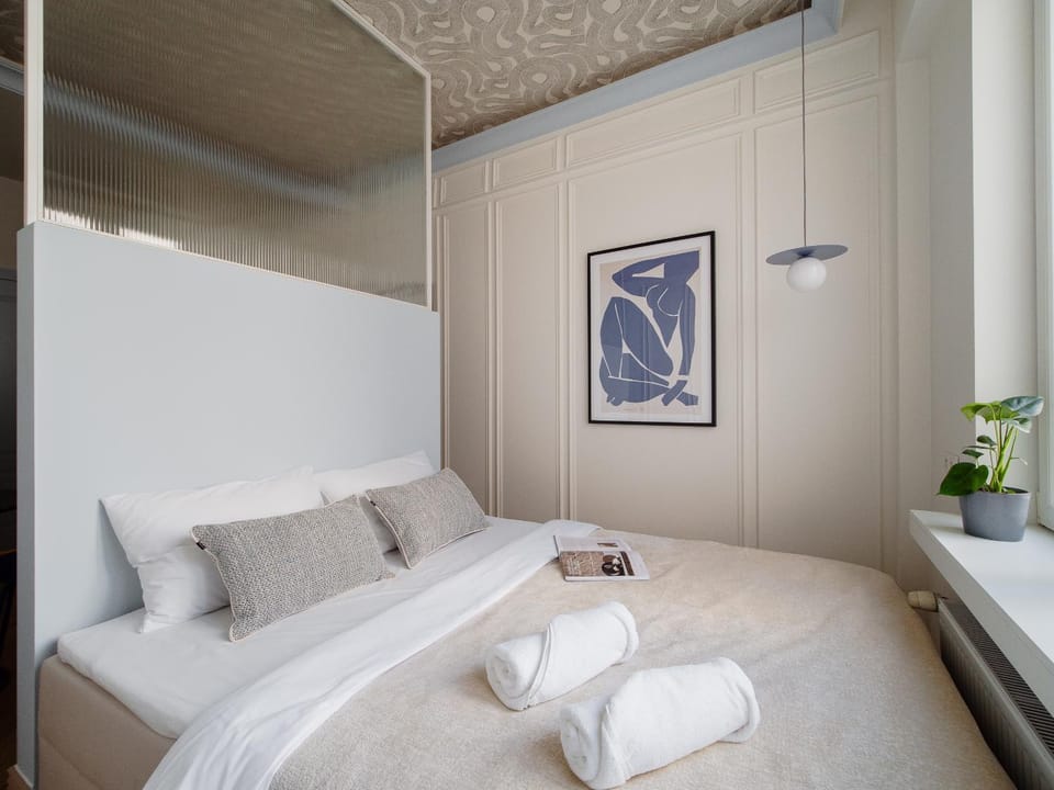 Marszałkowska Luxury Apartments by Sofija Apartment in Warsaw