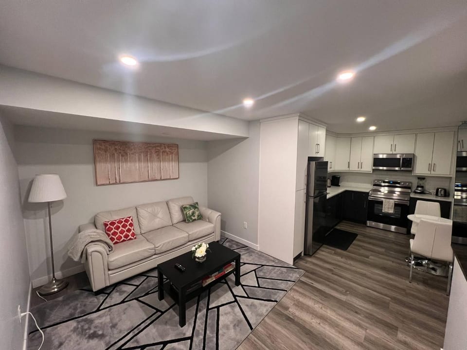 Living room, microwave, oven