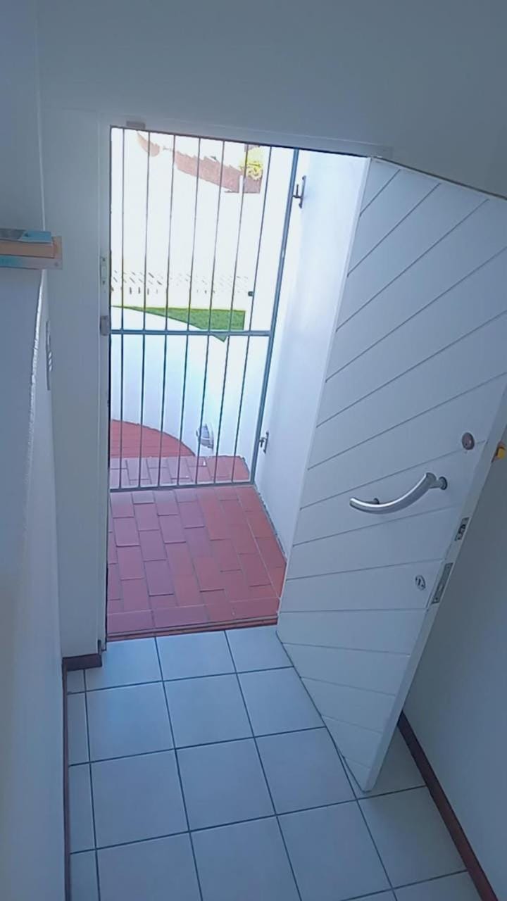 Supakim white house Bluewaterbay Apartment in Port Elizabeth