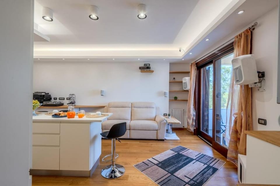 Kitchen or kitchenette, Living room, Dining area