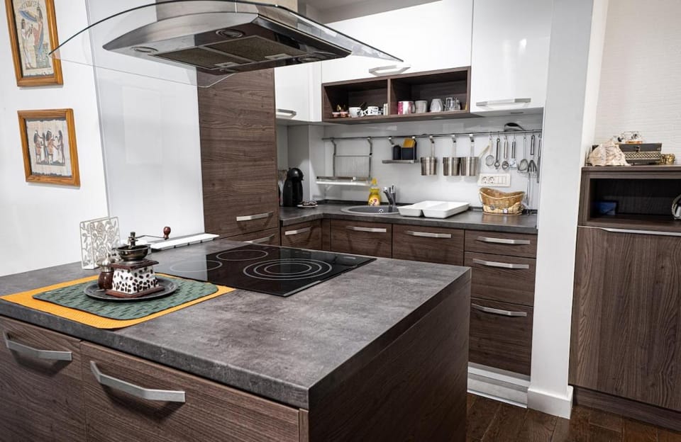 Kitchen or kitchenette, kitchen