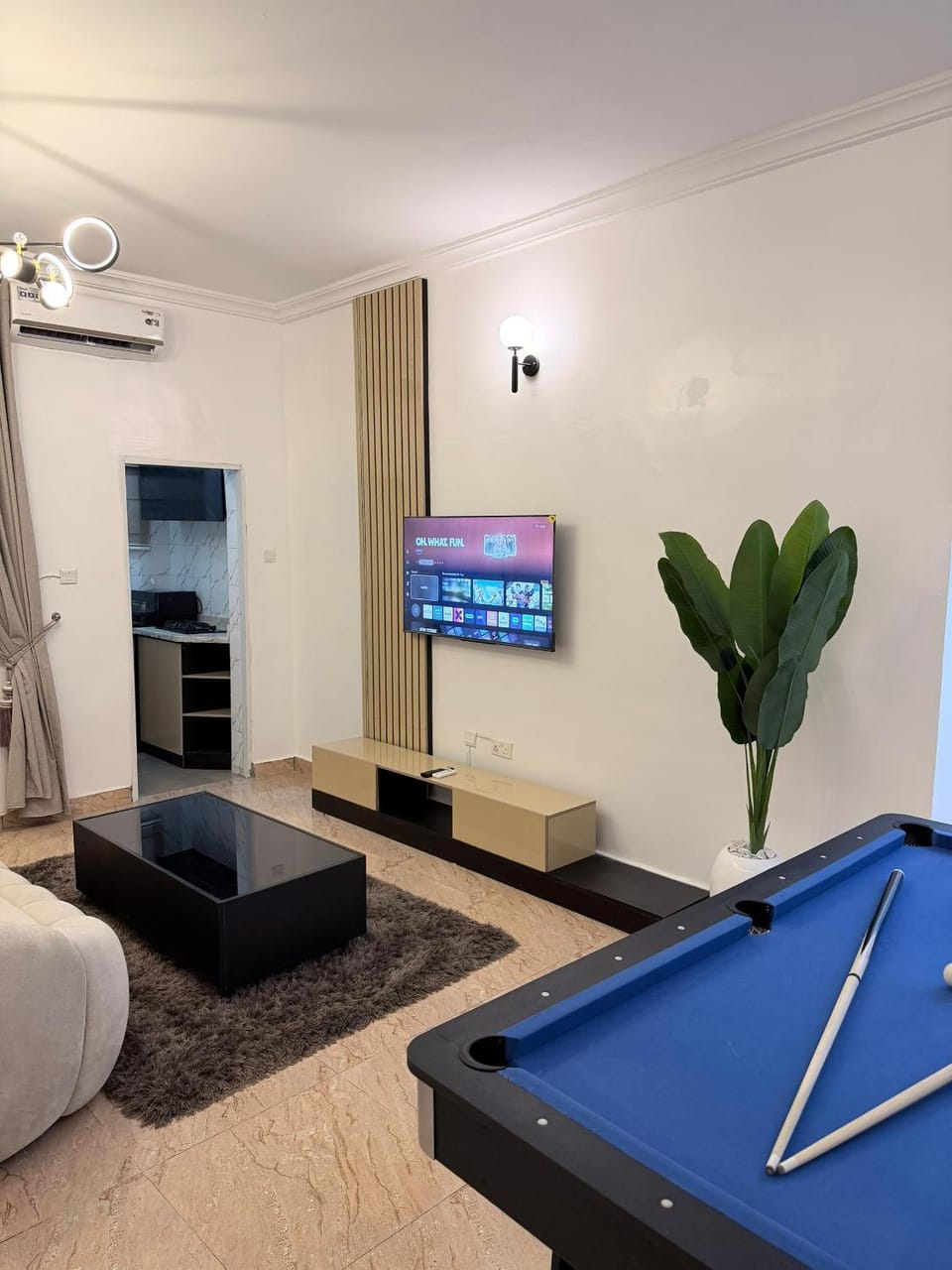 Wuye 1 bedroom Luxury -City Center Apartment in Abuja