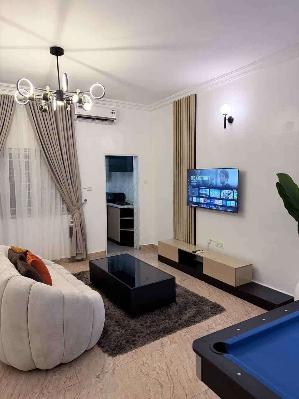 Wuye 1 bedroom Luxury -City Center Apartment in Abuja