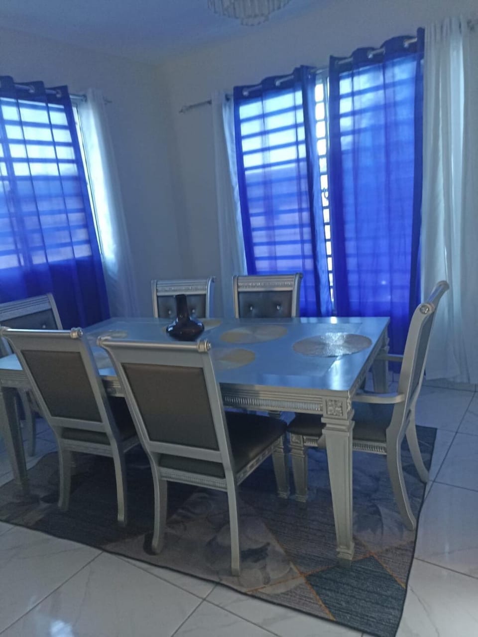 Buen alojamiento, central and quiet location Apartment in La Vega Province