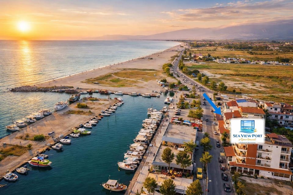 Property building, Day, Neighbourhood, Natural landscape, Bird's eye view, Beach, City view, Sea view, Location, Sunrise, Sunset