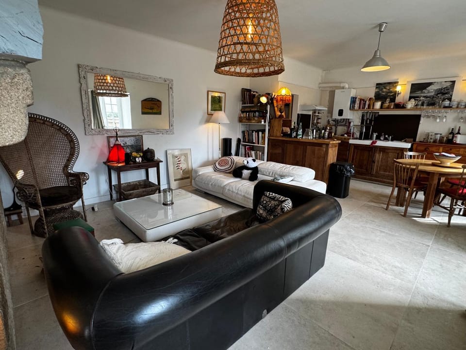 Charming house in an old rectory PMR House in Brittany