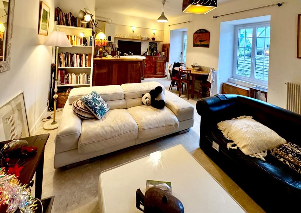 Charming house in an old rectory PMR House in Brittany
