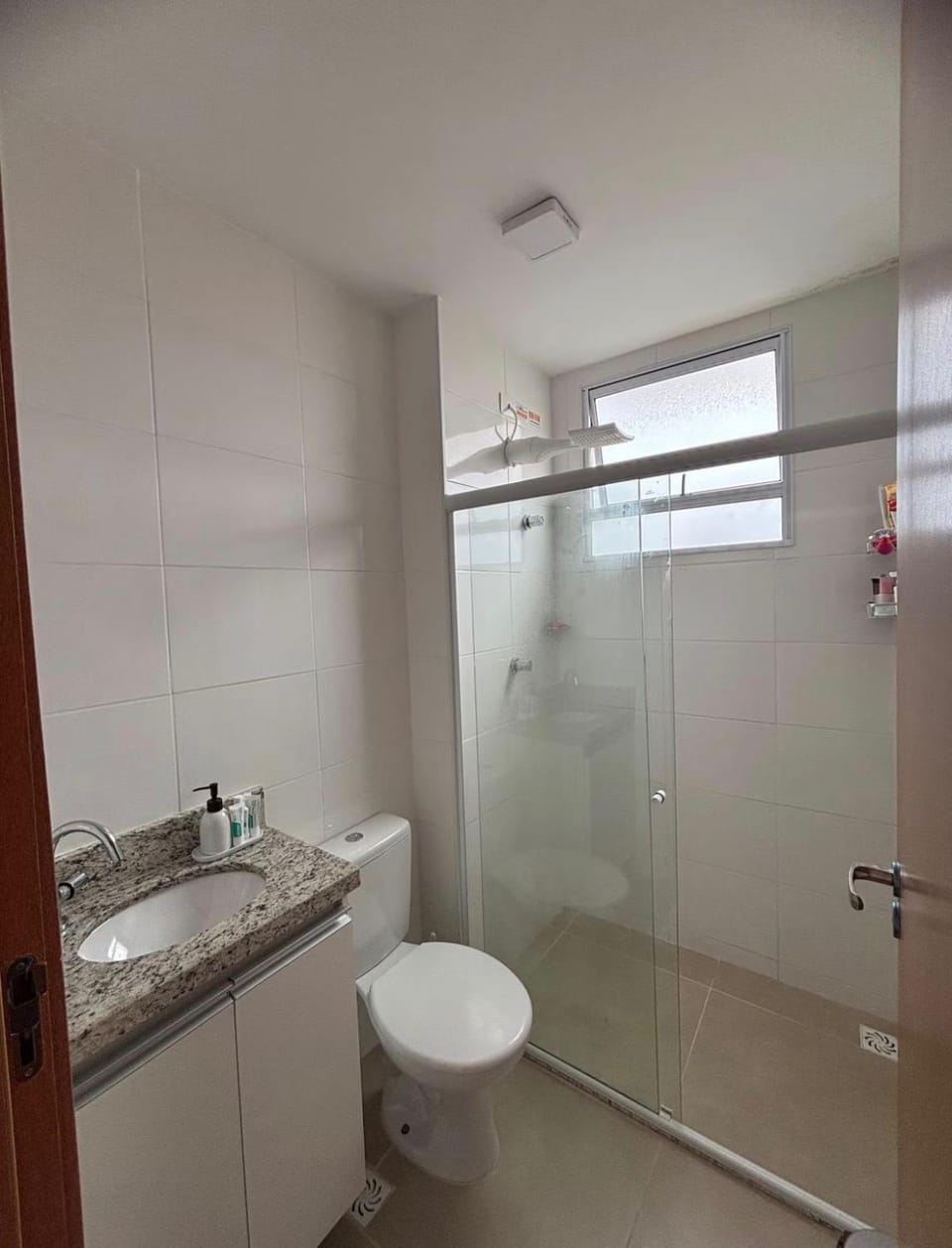 Apartamento em Buraquinho 2 quartos há 5 min da praia Apartment in Lauro de Freitas