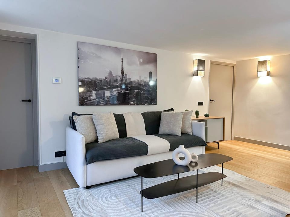 Communal lounge/ TV room, Living room, Seating area, storage