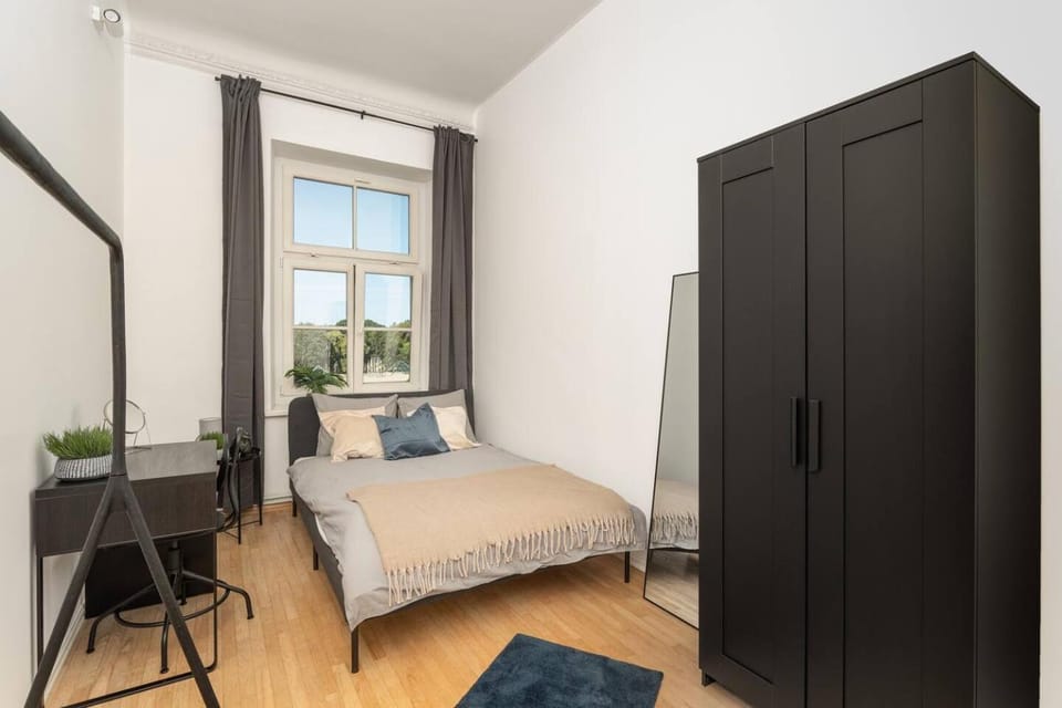 Bed, Bedroom, wardrobe