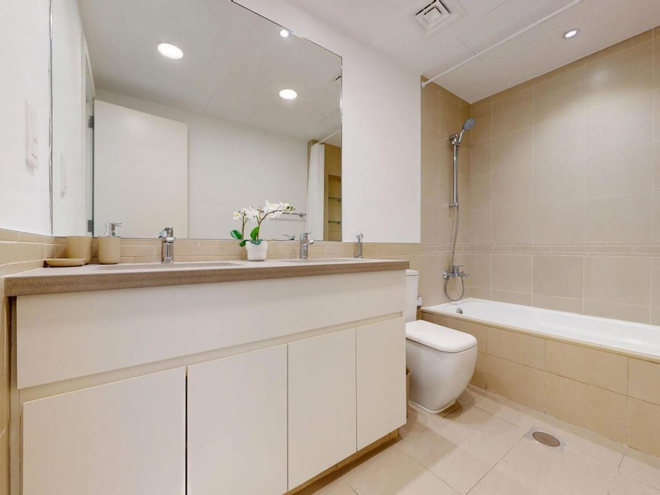 Warda Tower Prime Town Square Living Apartment in Dubai