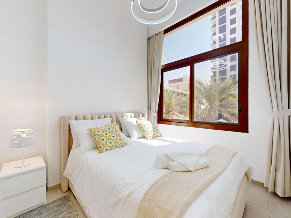 Warda Tower Prime Town Square Living Apartment in Dubai