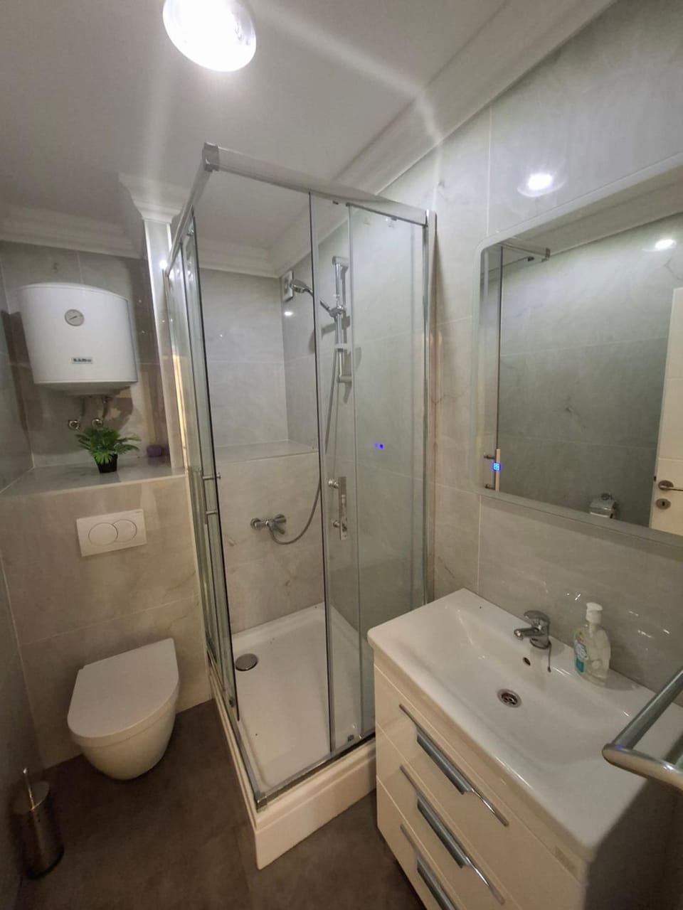 Shower, Toilet, Bathroom, Bath