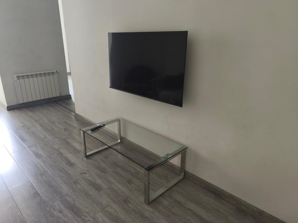 Spacious 2 bedroom apartment across the street from Rossia Mall Apartment in Yerevan