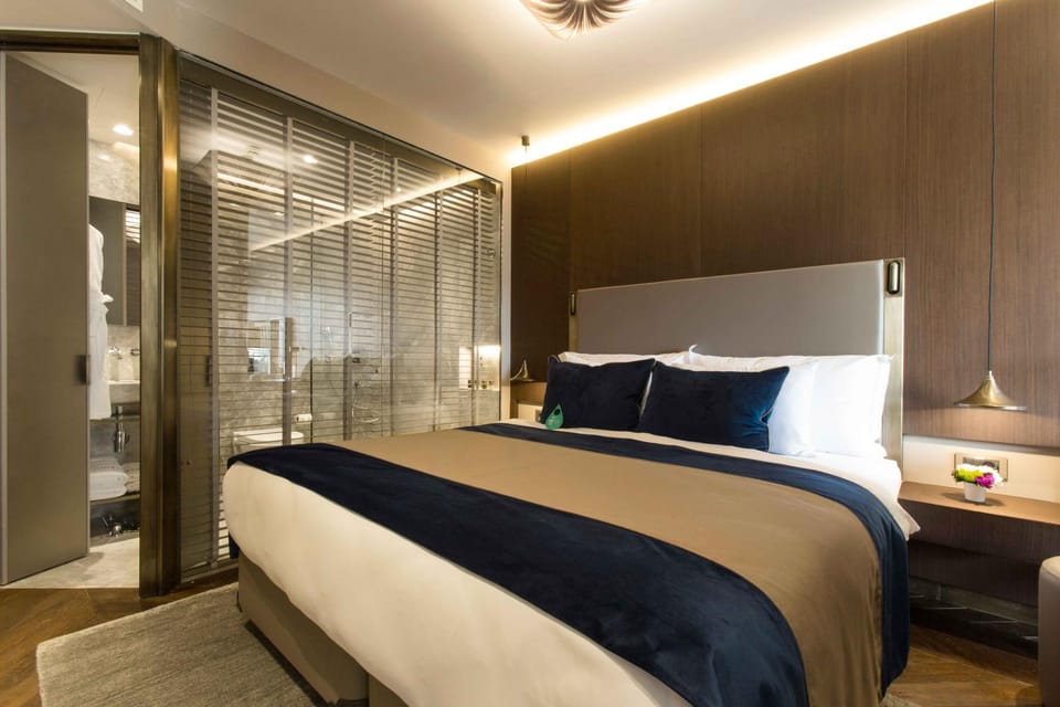 Bed, Bathroom, Bedroom