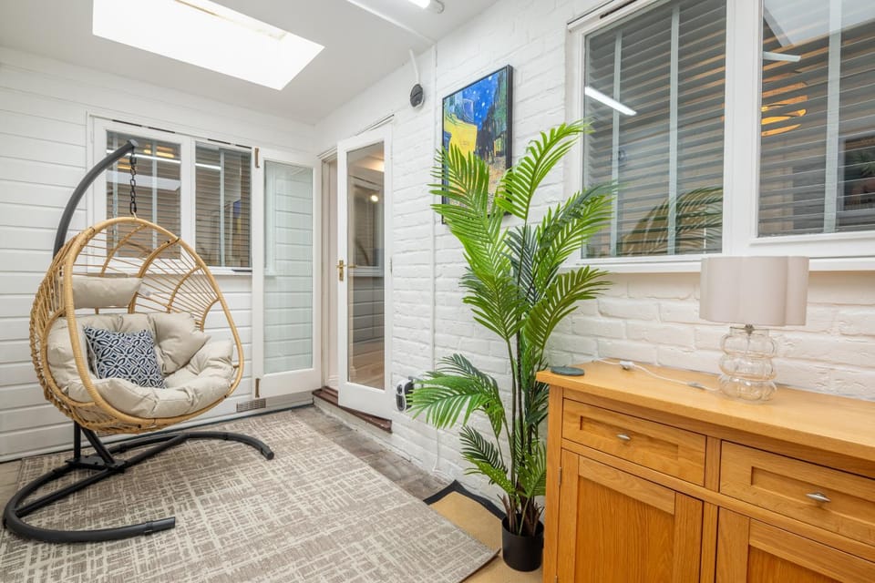 Modern 3-Bed Home - City Centre House in Cambridge
