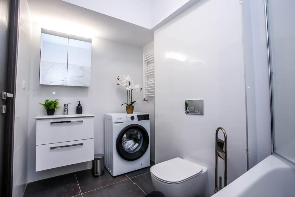 FLH - Smart Residence - 1-8 Apartment in Bucharest