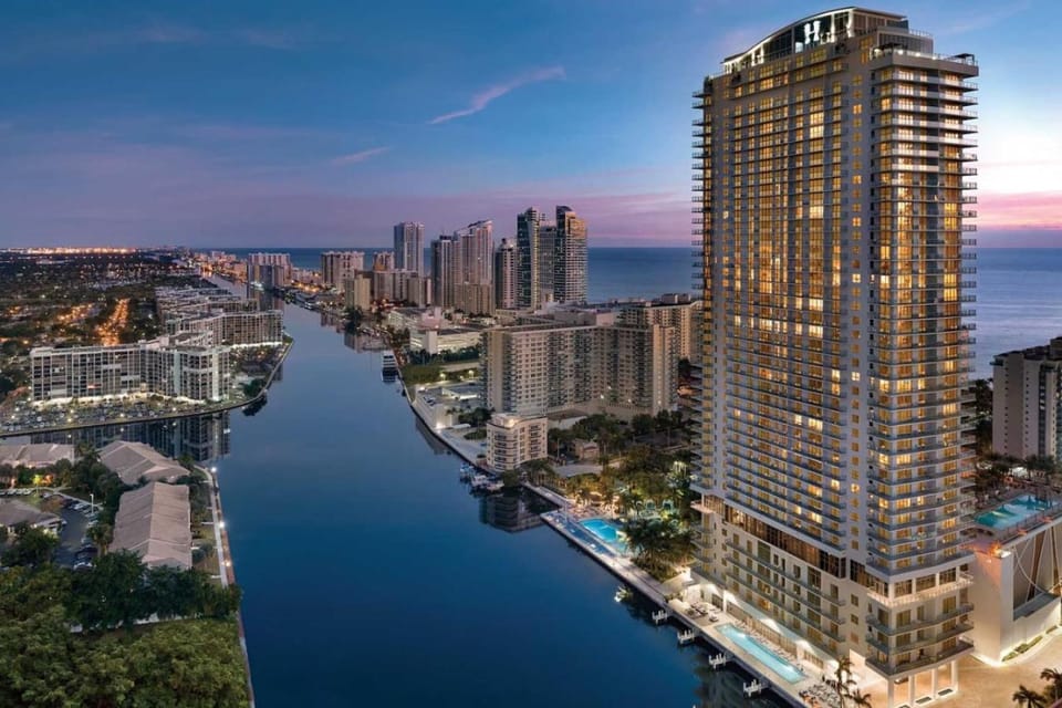 Property building, Night, Natural landscape, Bird's eye view, Sea view