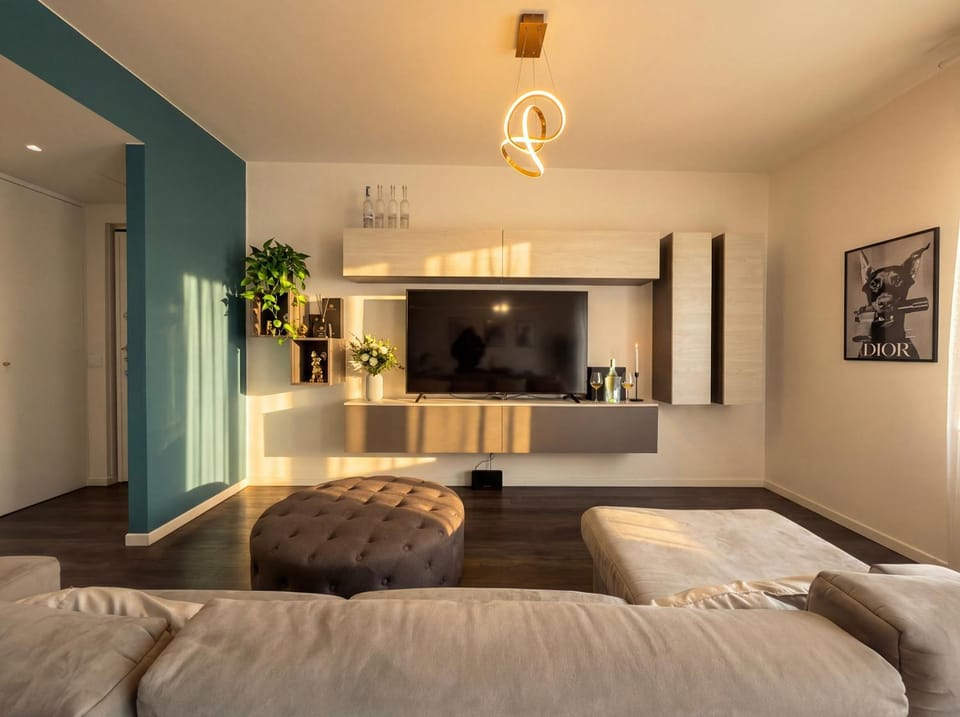 TV and multimedia, Living room, Seating area