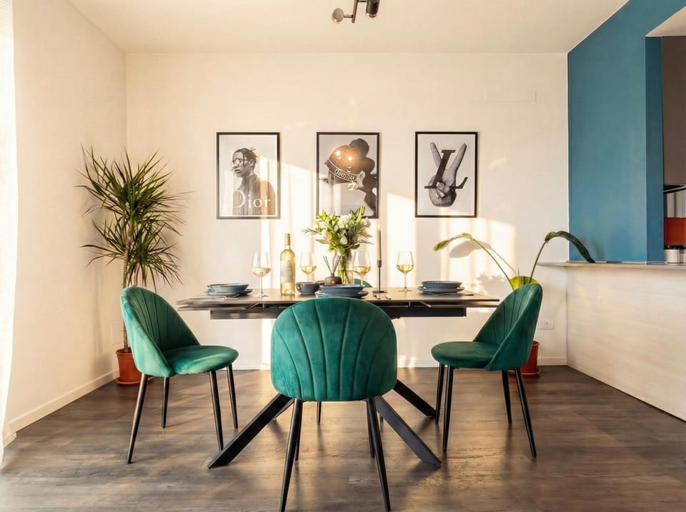 Living room, Seating area, Dining area