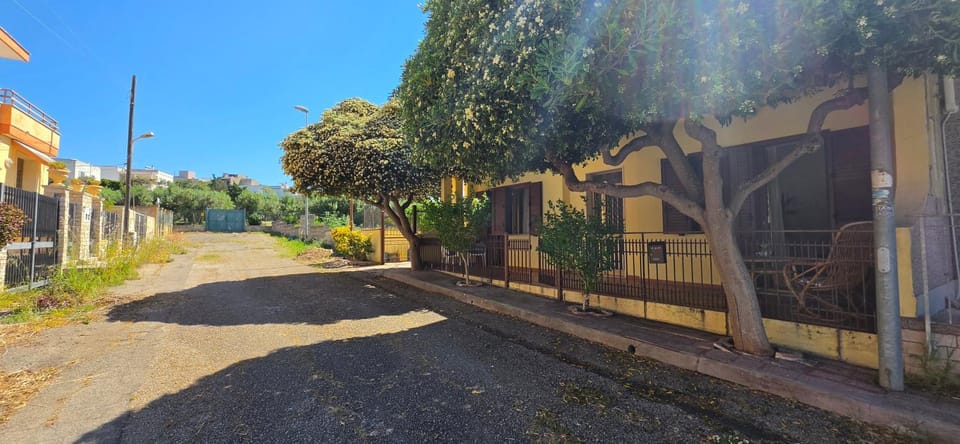 Property building, Neighbourhood, Street view